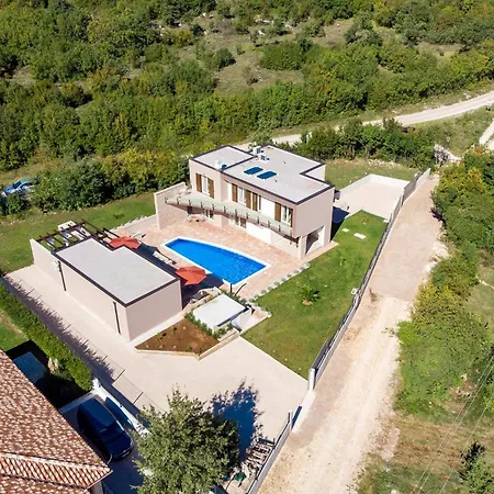 Casa de Férias Villa Kunj *