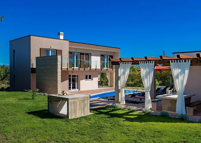Ferienhaus Villa Kunj Kunj